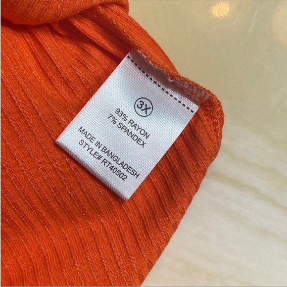 Plus Size Orange Ribbed Halter Top - Picture 3 of 12